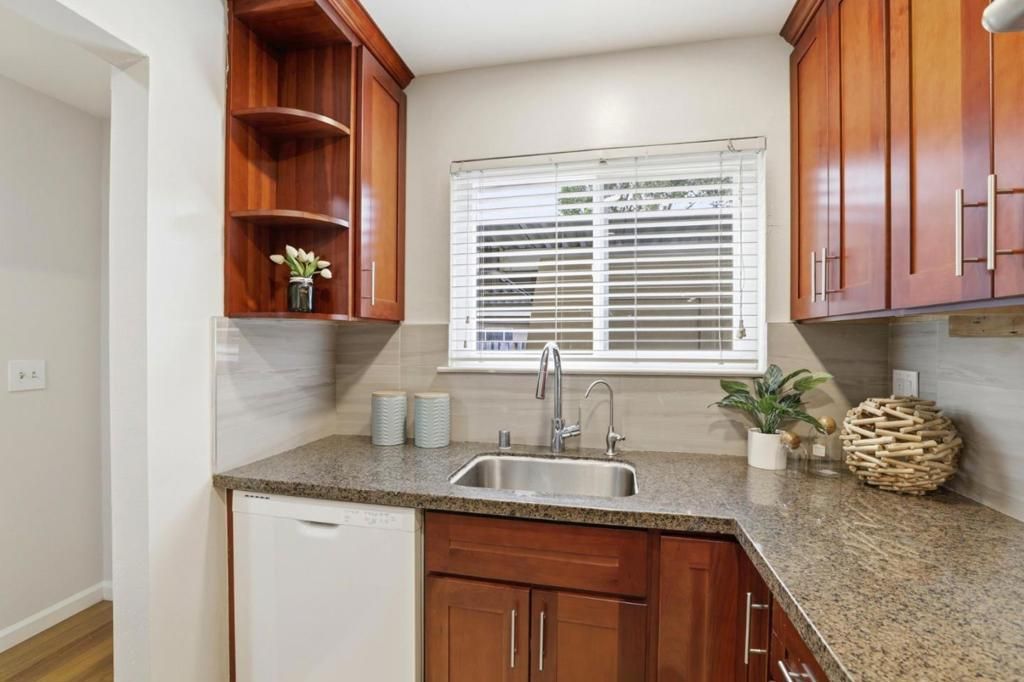 Photo of 830 Quince Avenue #46, Santa Clara, CA 95051 (MLS # ML82042711)