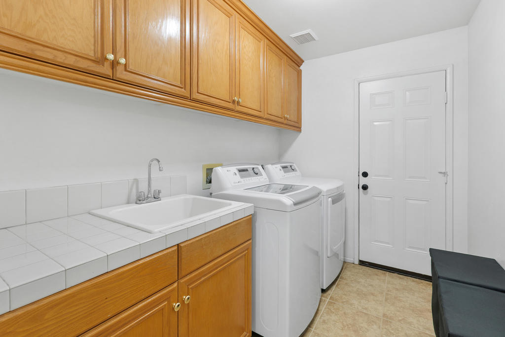 La Quinta Cove - Residential