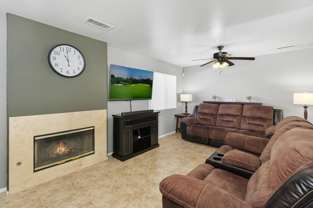 La Quinta Cove - Residential