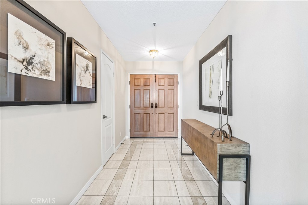 200 Paris Lane 214