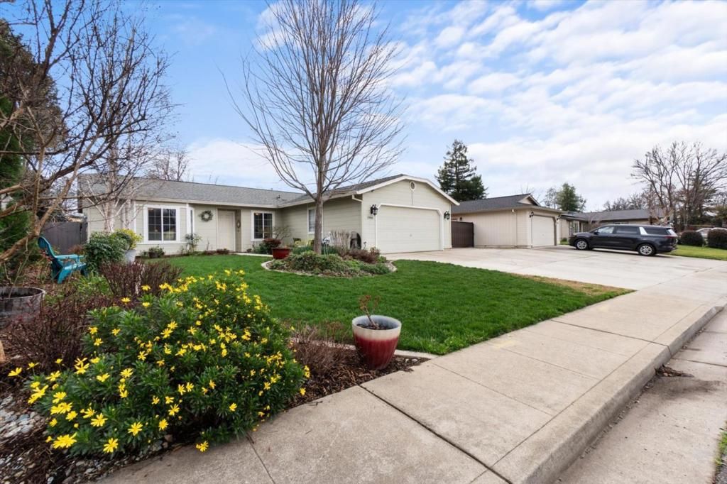 Photo of 2945 Silo Court, Anderson, CA 96007 (MLS # ML82037089)