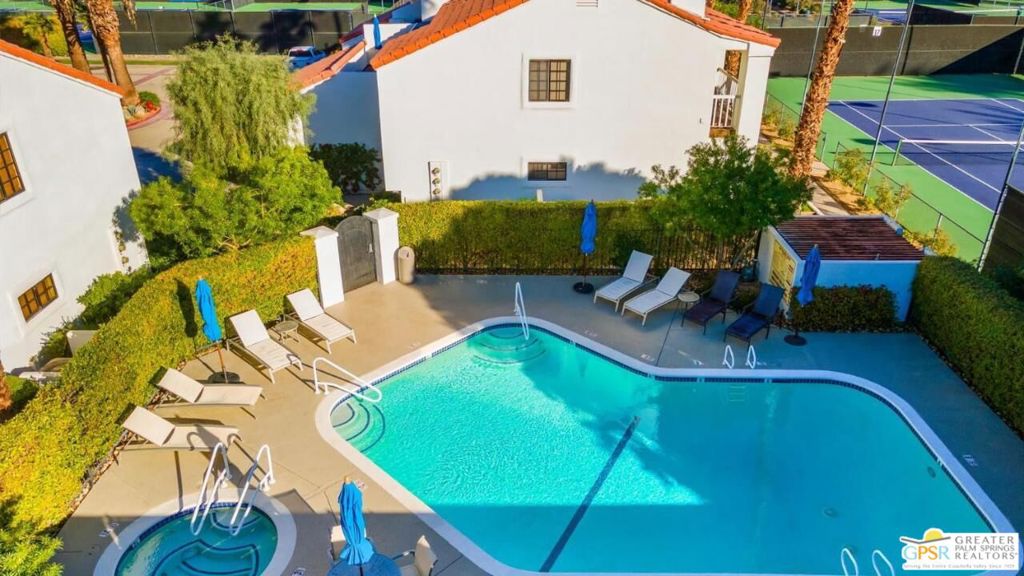 LQ Tennis Villas - Residential