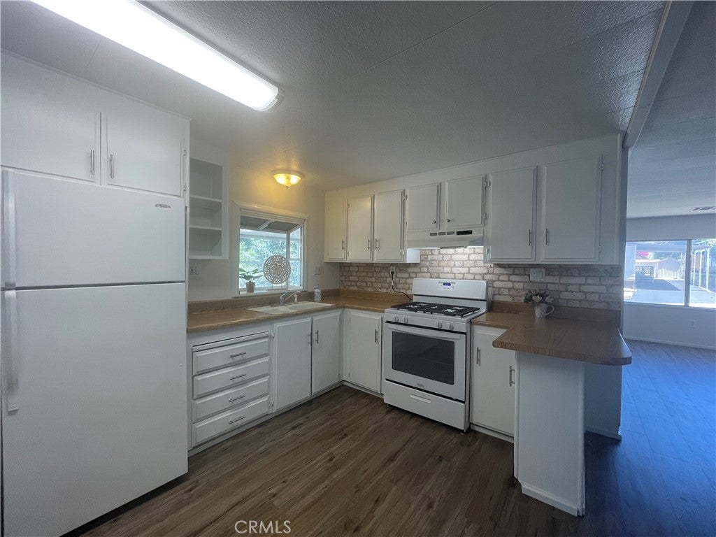 12151 Freemont 50