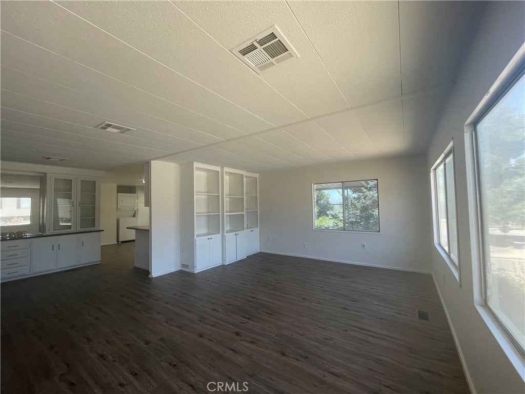 12151 Freemont 50