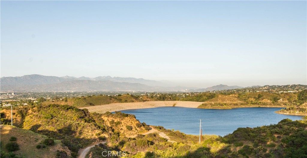 Photo of 17856 Via Vallarta, Encino, CA 91316 (MLS # SR26070019)