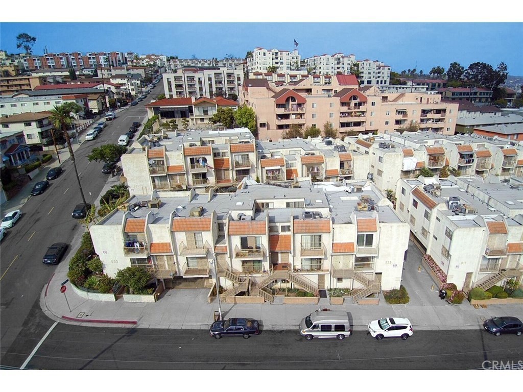 933 New Depot Street 6 & 7