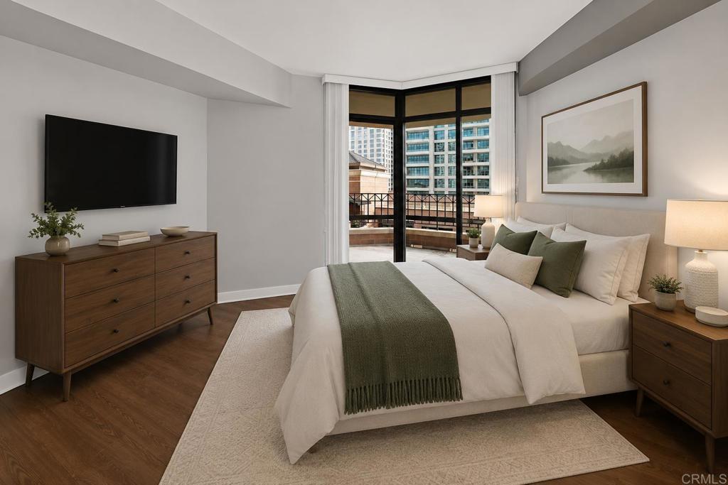 500 W Harbor Drive 716