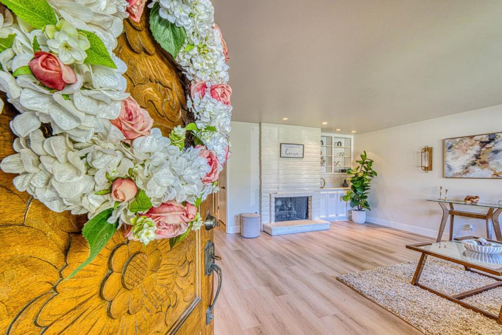 330 Woodside Drive 114