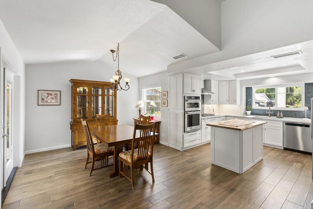 SD COUNTRY ESTATES - Residential