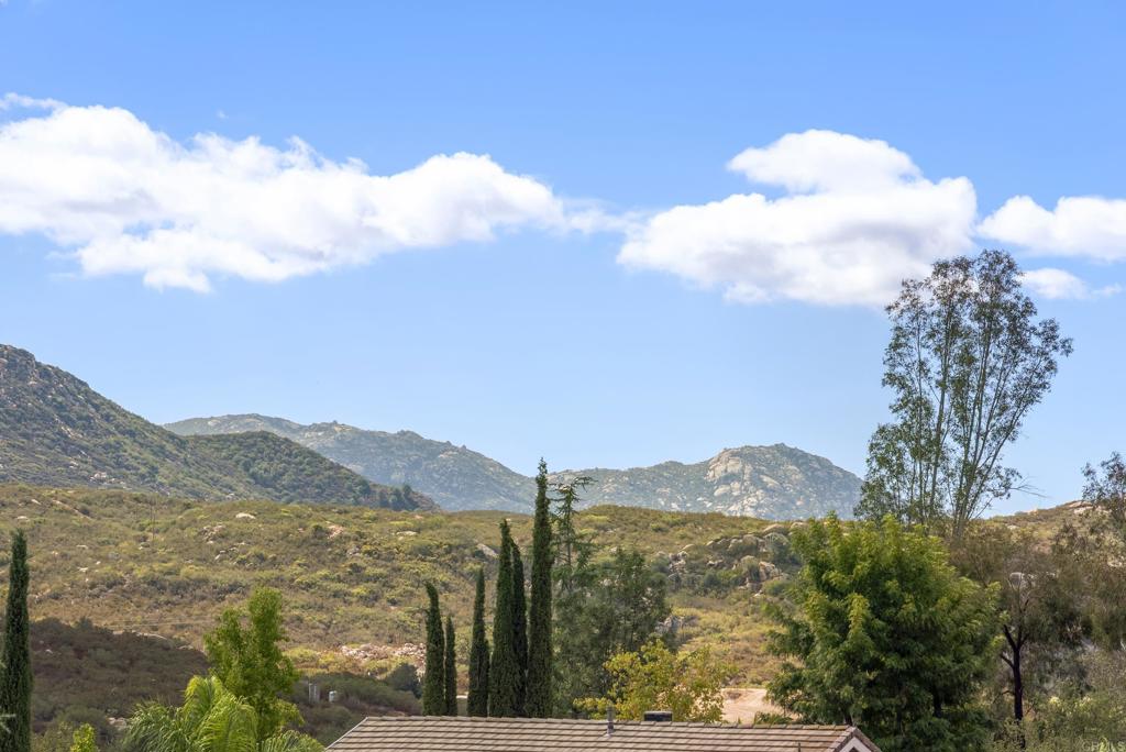 SD COUNTRY ESTATES - Residential