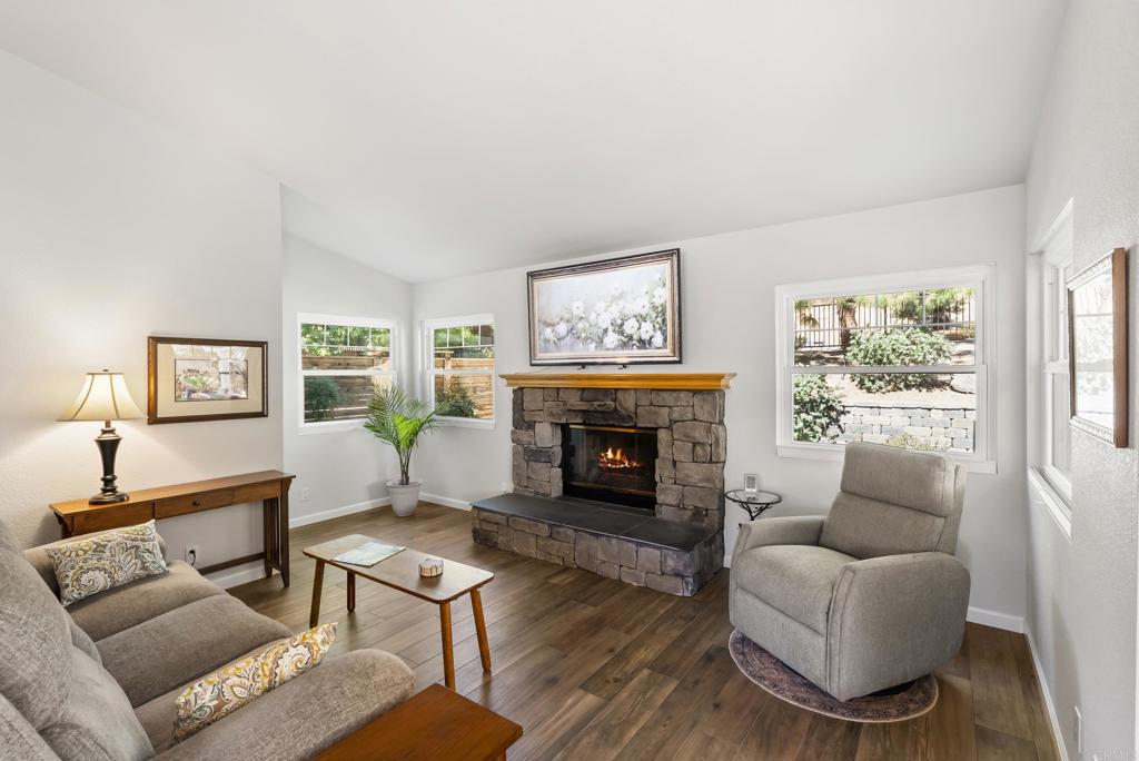 SD COUNTRY ESTATES - Residential