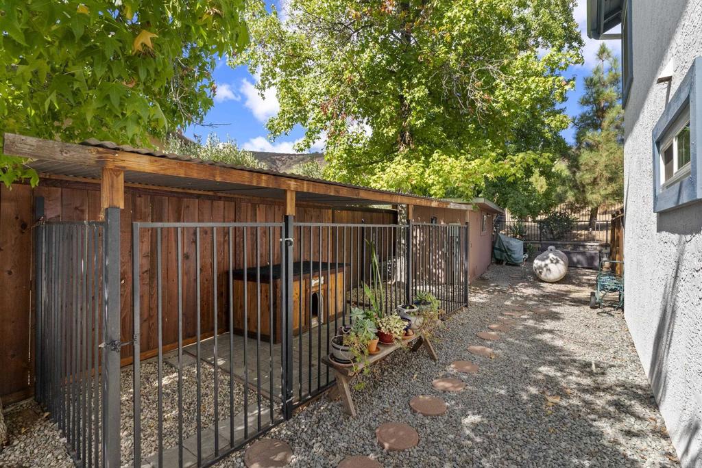 SD COUNTRY ESTATES - Residential