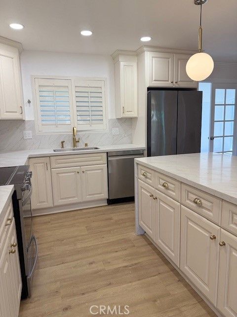 1670 Alta Vista Vista CA 92084