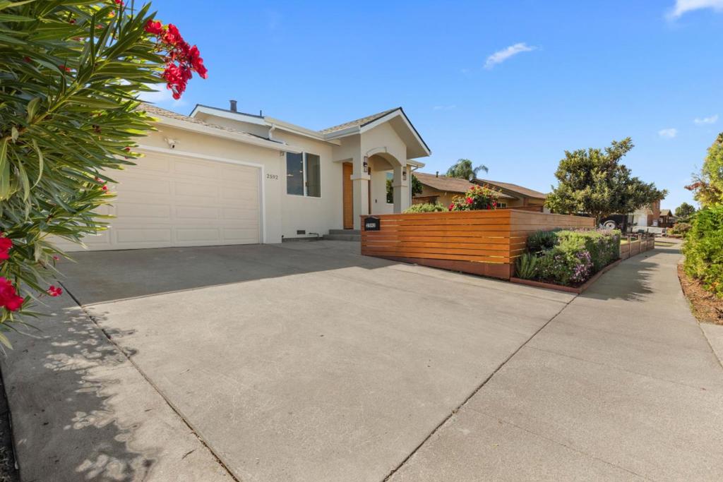 2592 Amaryl Drive