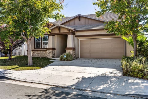 Tiny photo for 24209 Chestnut Oak St, Murrieta, CA 92562 (MLS # SW26231184)