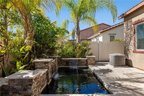 Tiny photo for 24209 Chestnut Oak St, Murrieta, CA 92562 (MLS # SW26231184)