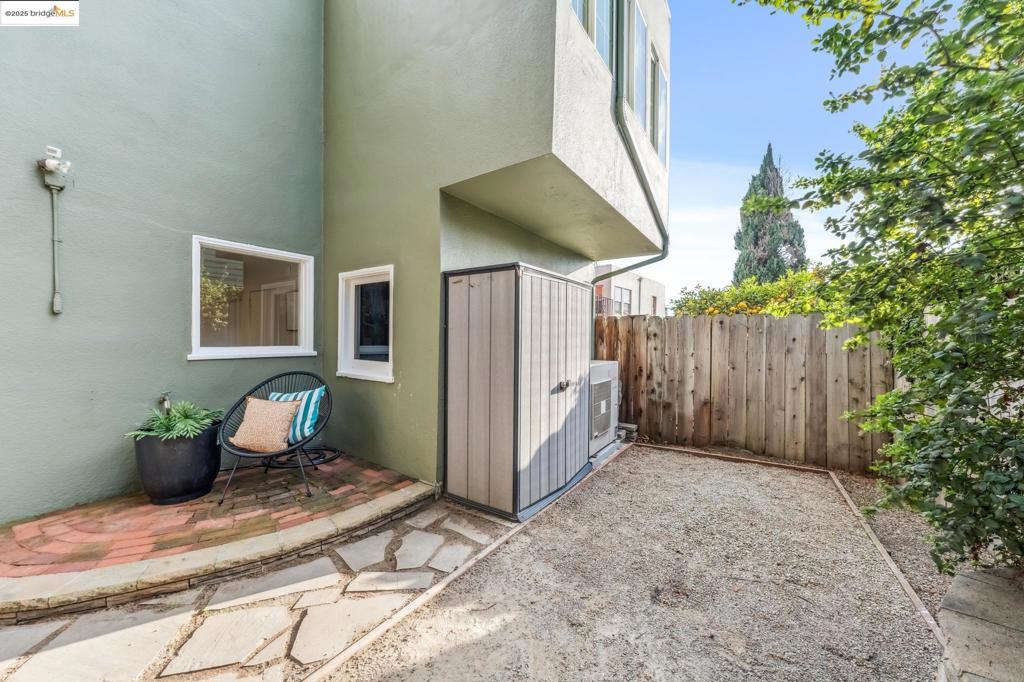 RESERVOIR HILLS - Residential