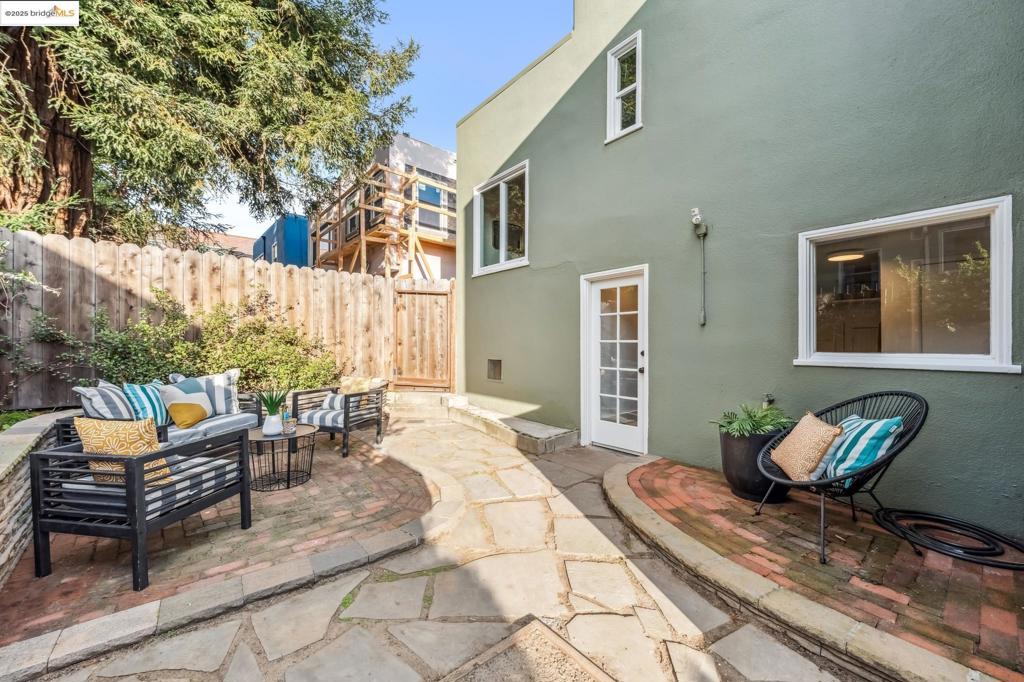 RESERVOIR HILLS - Residential