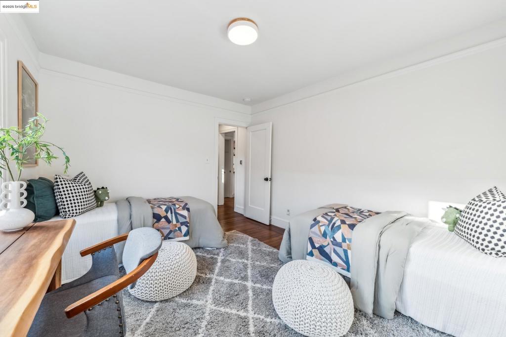 RESERVOIR HILLS - Residential