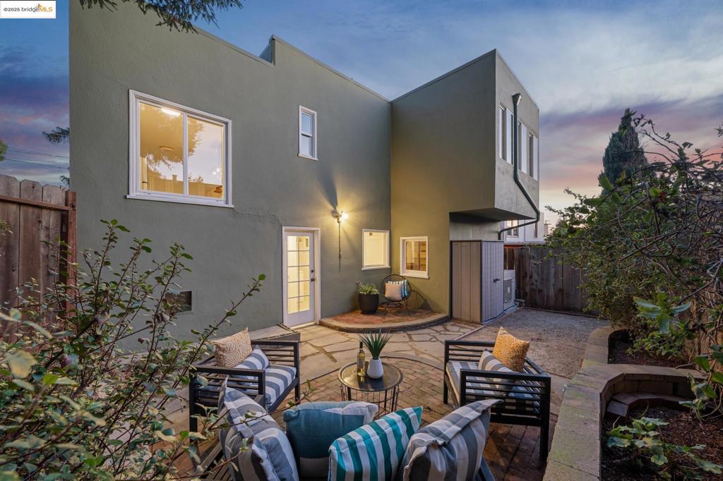 RESERVOIR HILLS - Residential