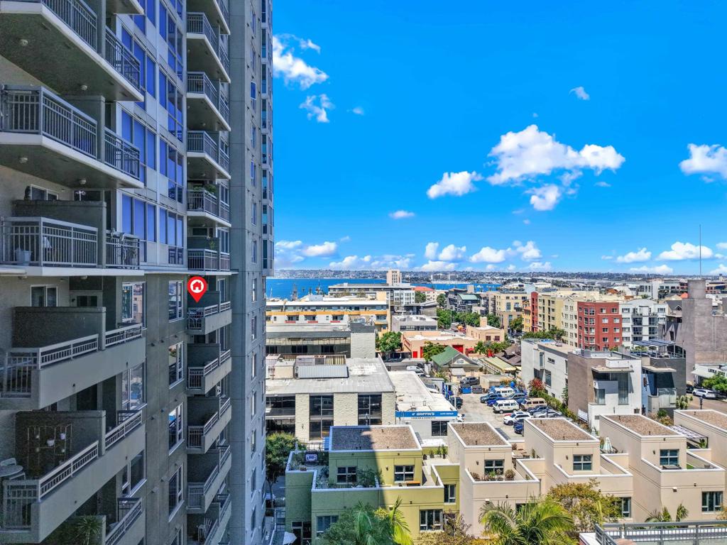 300 W Beech Street 805