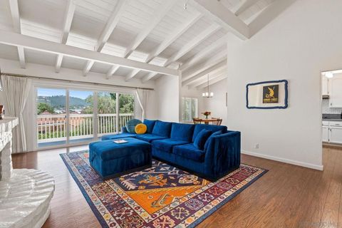 1382 Miraflores Gln Escondido CA 92026