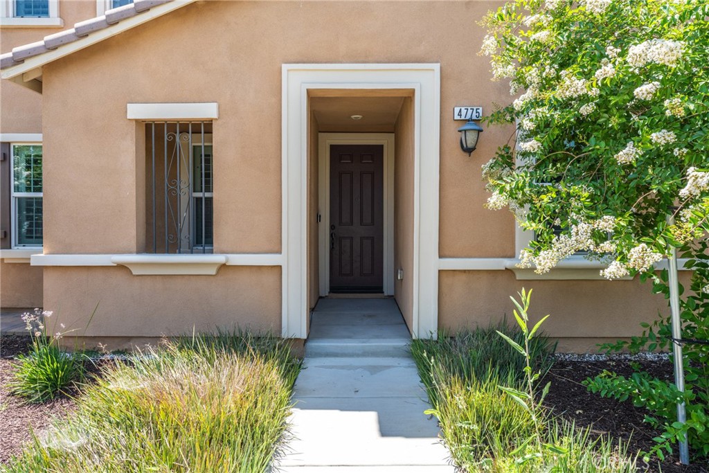 4775 S Bresse Paseo