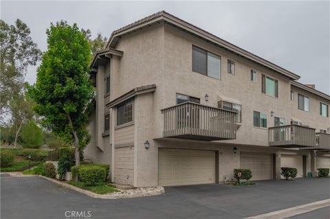 Photo of 12 Sunup, Irvine, CA 92603 (MLS # OC26166899)