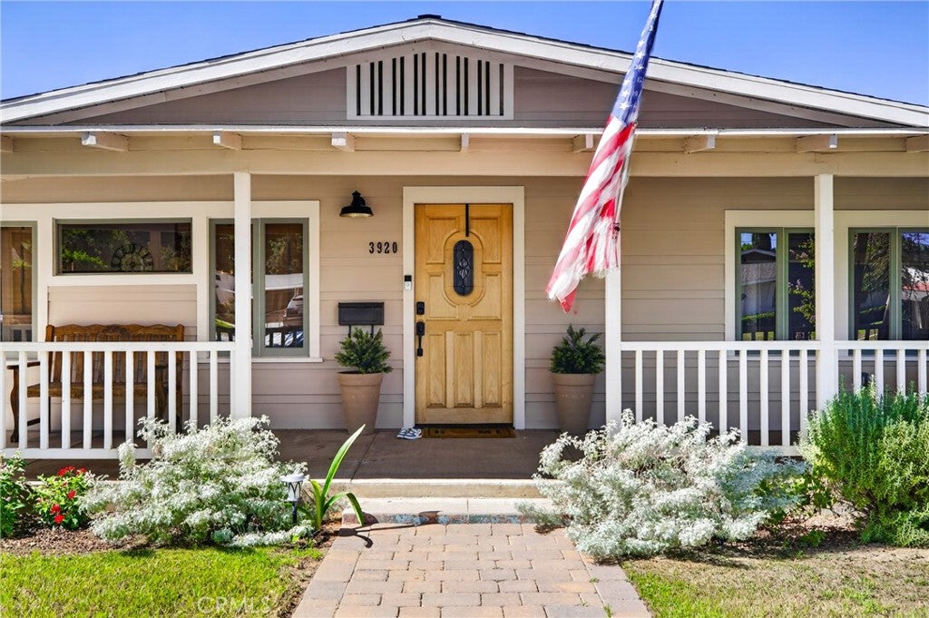 3920 Linwood