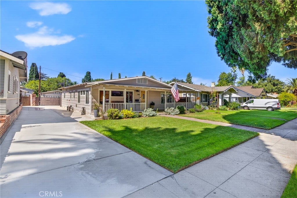 3920 Linwood