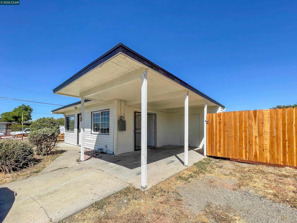 10 Canal Dr