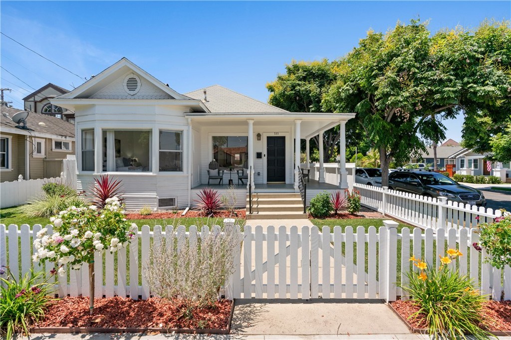 535 Roswell Avenue