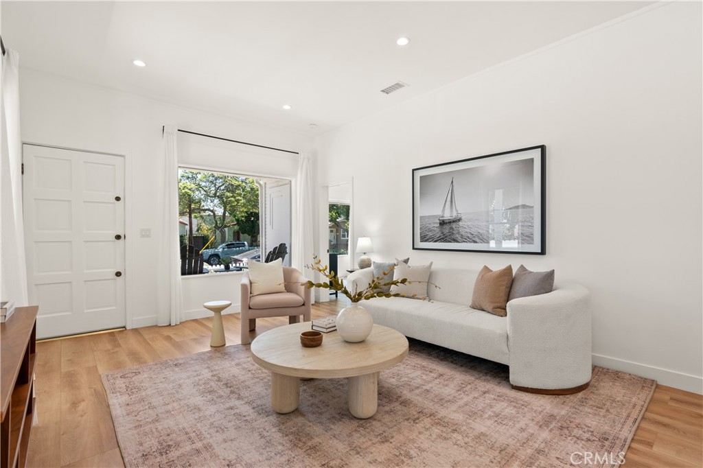 535 Roswell Avenue