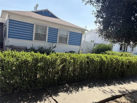 8156 Hazeltine Ave, Panorama City, CA 91402 - MLS#: SR26202026