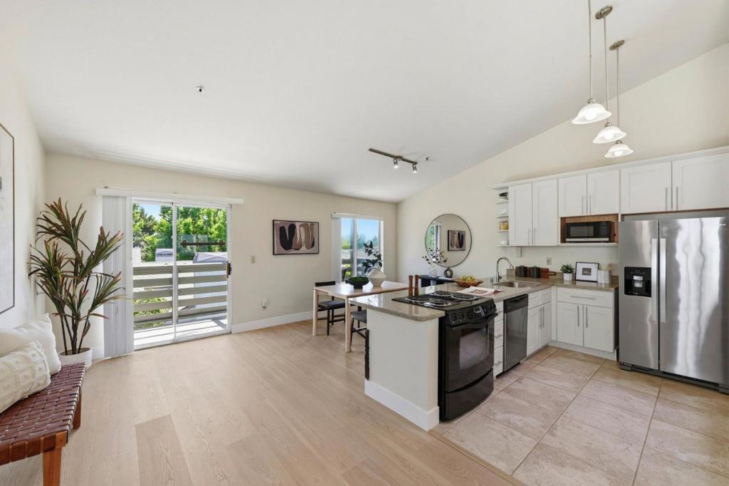 929 E El Camino Real Real 424F, Sunnyvale CA 94087
