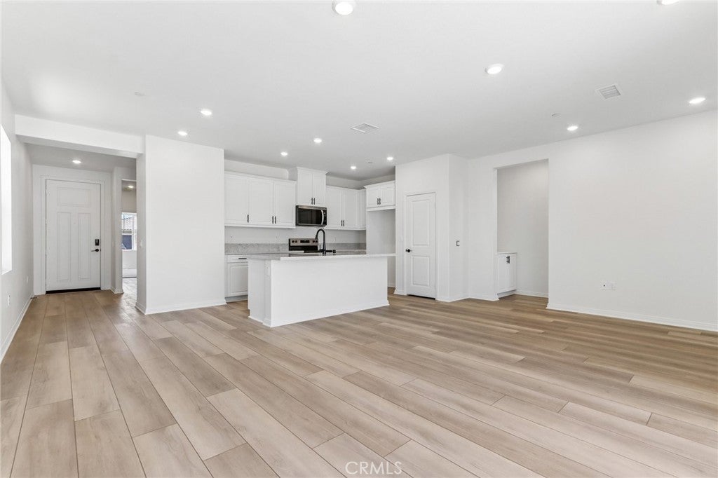 1222 Kent Circle