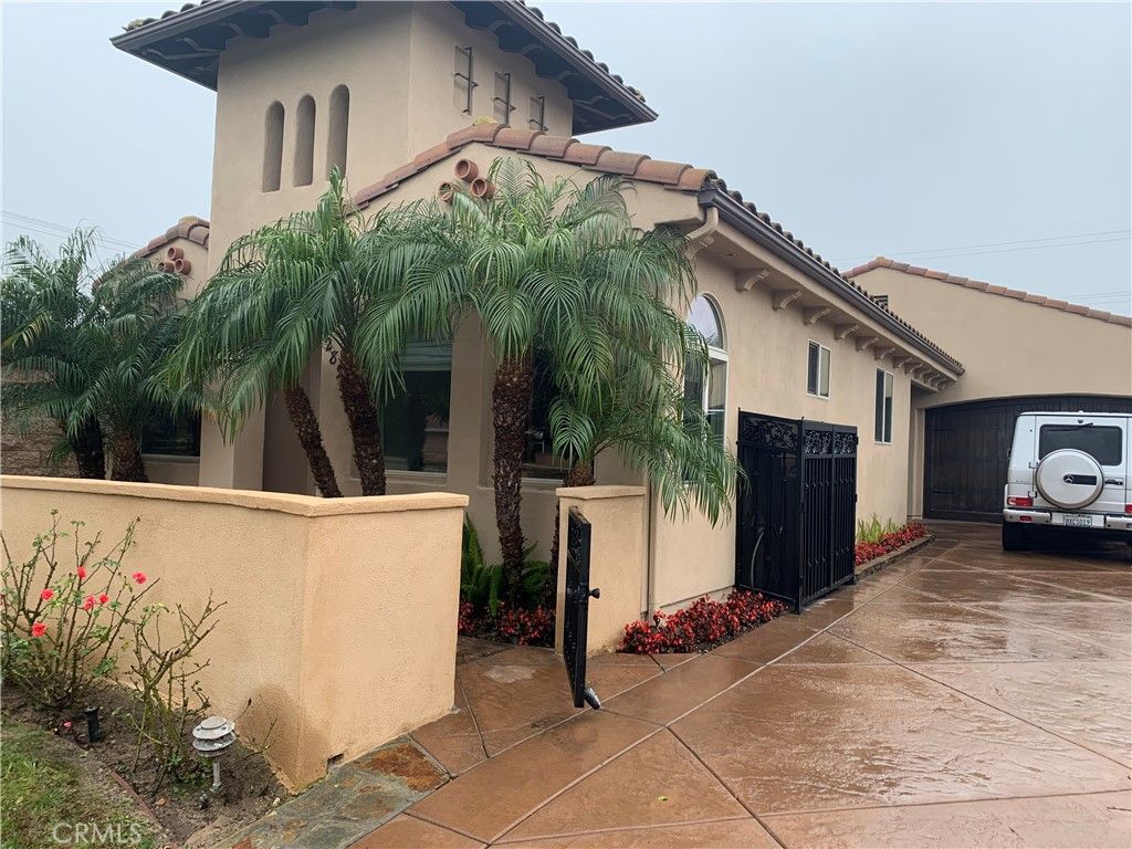 Photo of 289 23rd Street, Costa Mesa, CA 92627 (MLS # NP26094750)