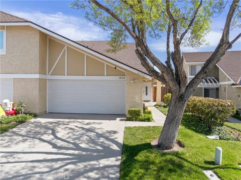 Photo of 16722 Shinedale Drive, Canyon Country, CA 91387 (MLS # SR26079777)
