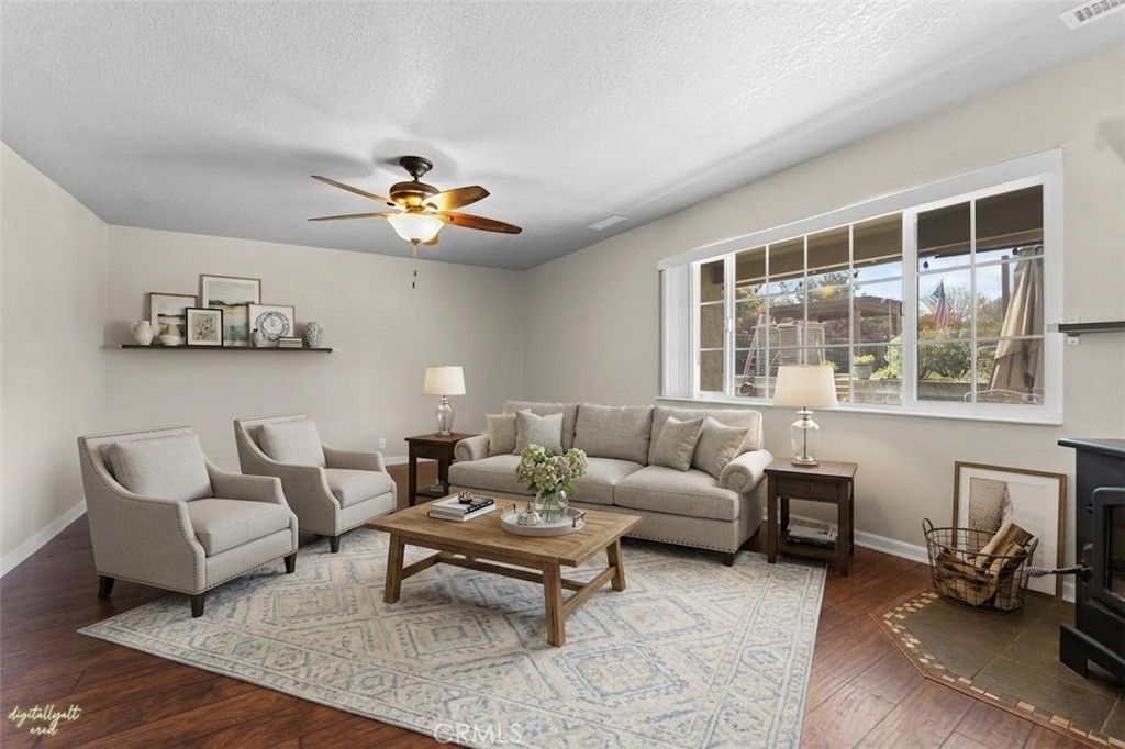 Photo of 125 Melrose Dr, Oroville, CA 95966 (MLS # OR26056531)