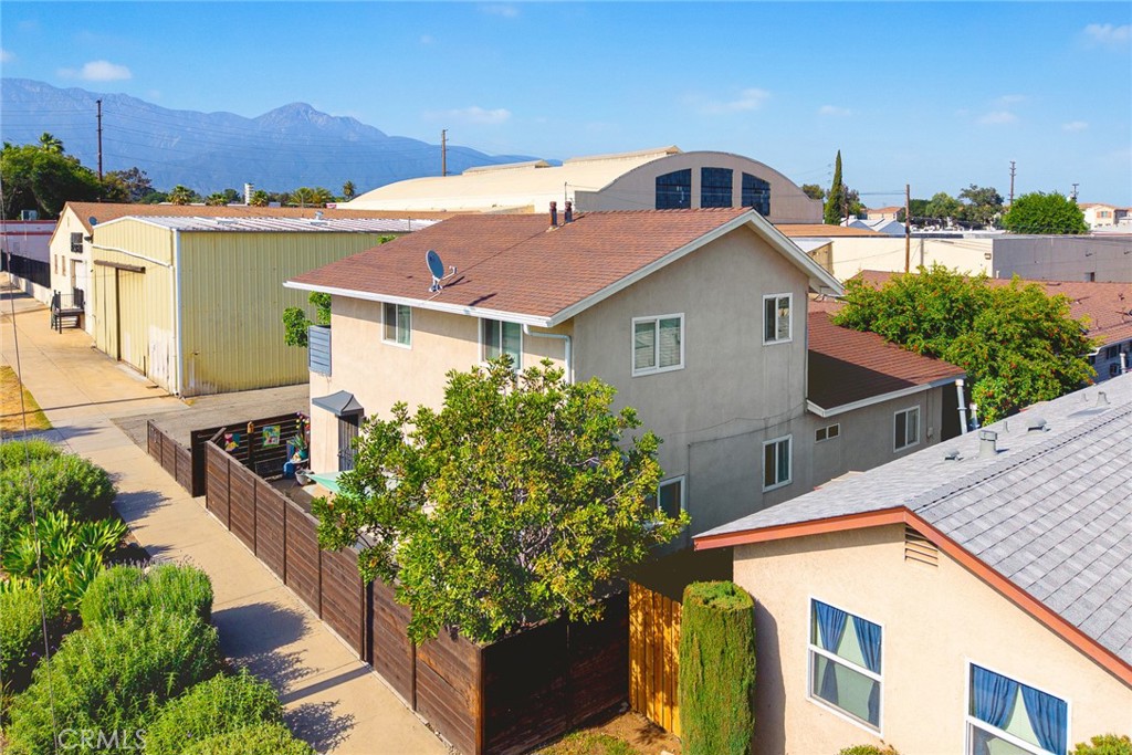 176 S 2nd Avenue