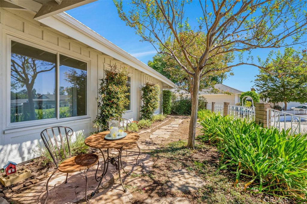 2885 Winchester Street