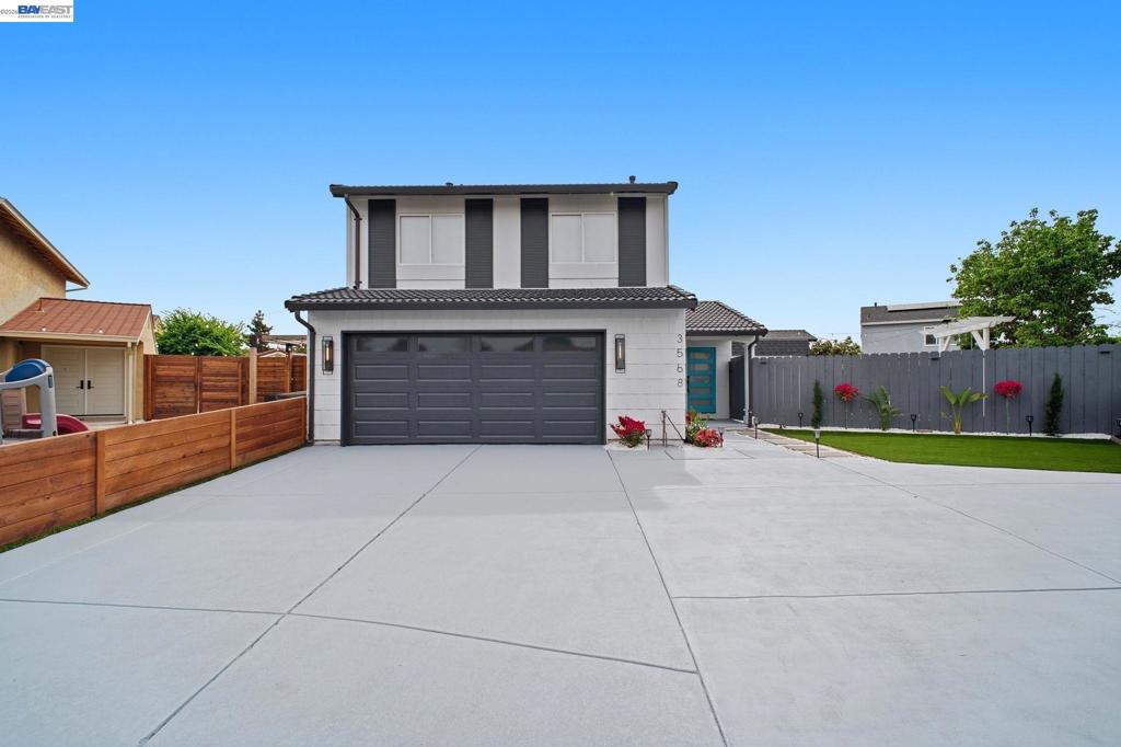 3568 Cattail Ct