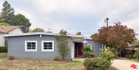 Photo of 5611 Wish Avenue, Los Angeles, CA 91316 (MLS # 26989215)