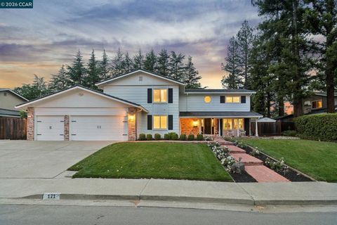 Photo of 121 Castleford Cir, Danville, CA 94526 (MLS # 41133517)
