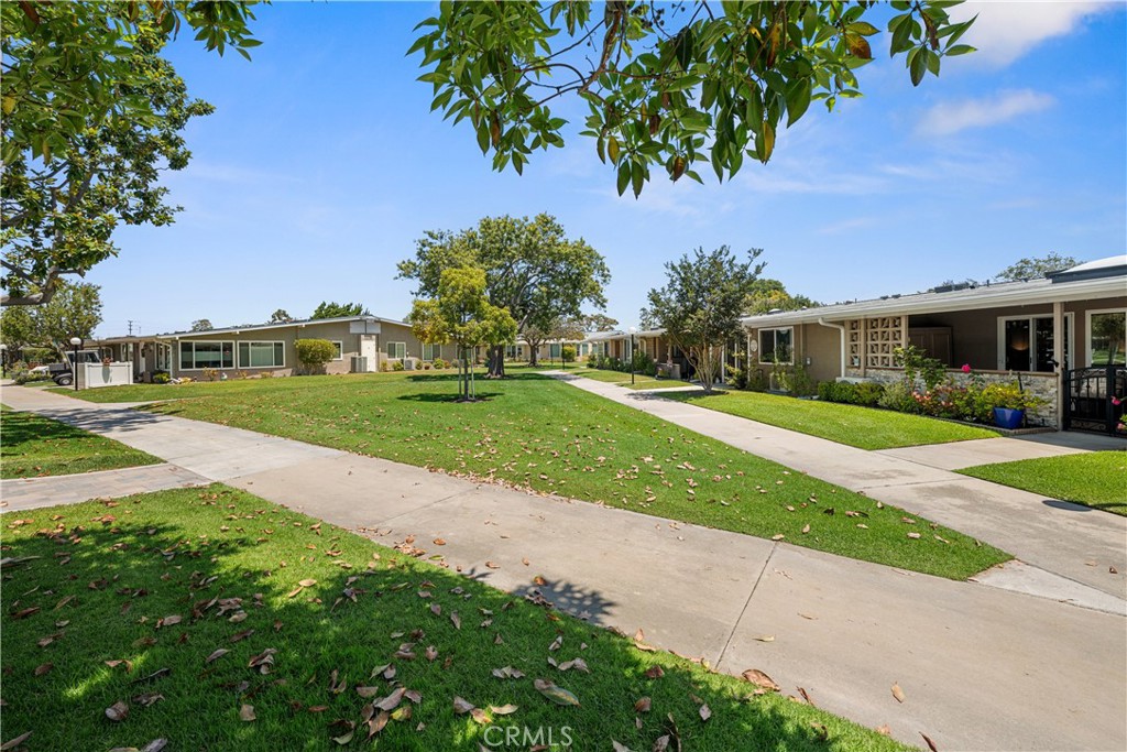 1521 Interlachen 258i