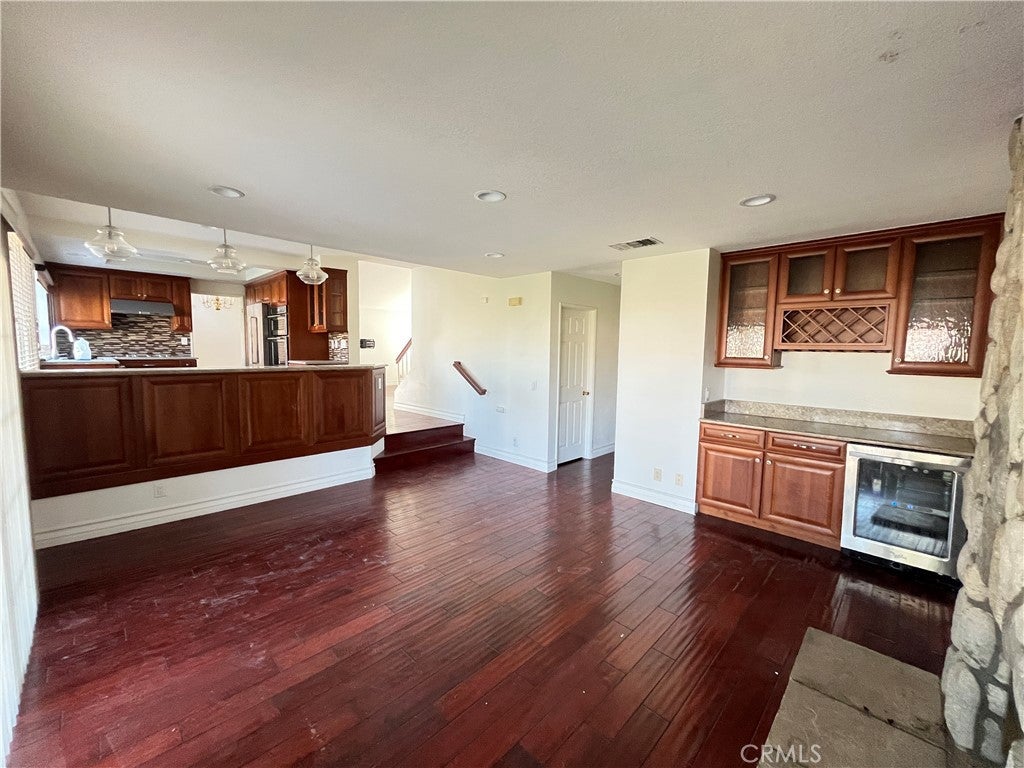 926 S Essex
