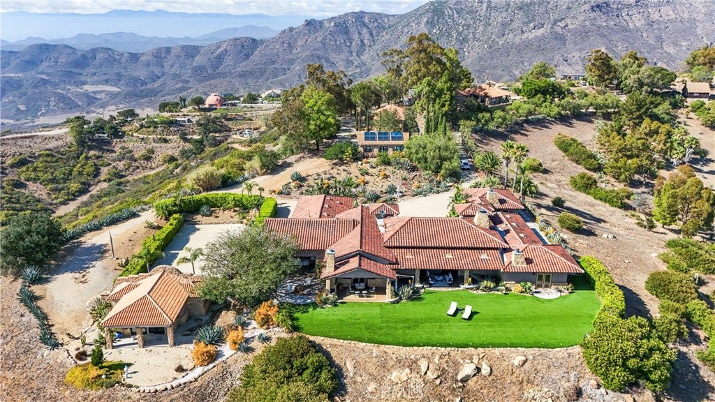 10936 Pacific View