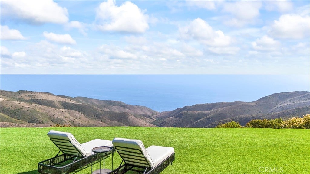 10936 Pacific View