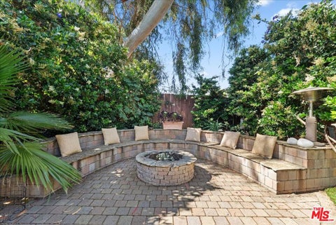 Photo of 954 W 6th Street, San Pedro, CA 90731 (MLS # 25553361)