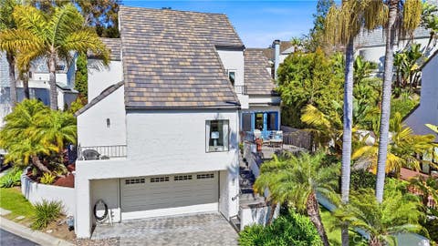Photo of 106 Avenida Mesita, San Clemente, CA 92673 (MLS # OC26172513)